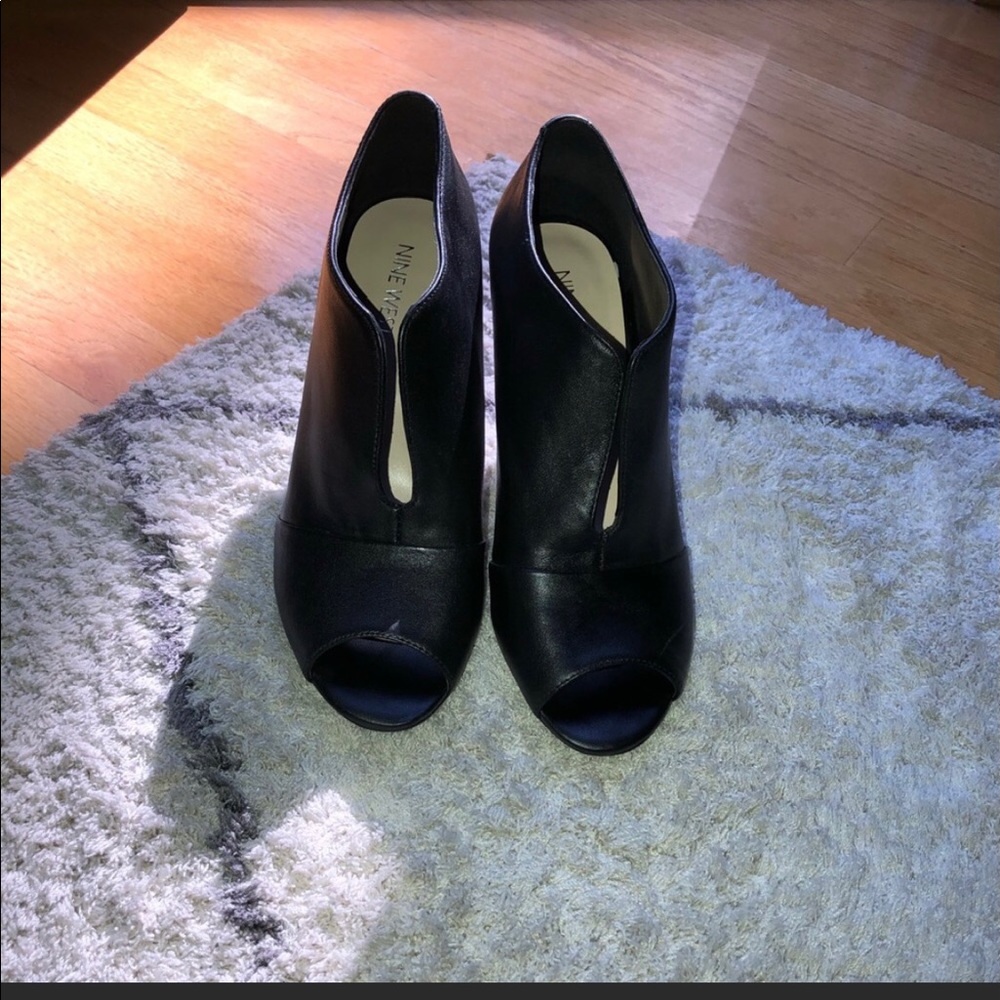 Used open toe boots size 8.0